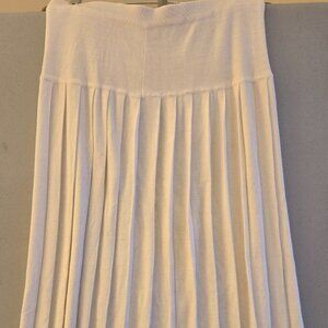 Women’s Cream Maxi Pleated Skirt